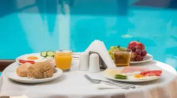 Elotis Suites