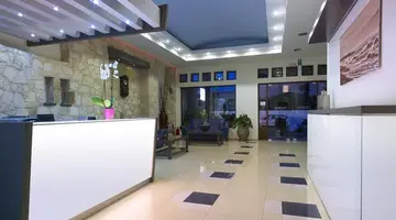 Elotis Suites
