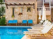 Elotis Suites