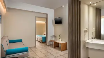 Elotis Suites