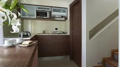 Elotis Suites