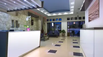 Elotis Suites