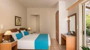 ELOTIS SUITES