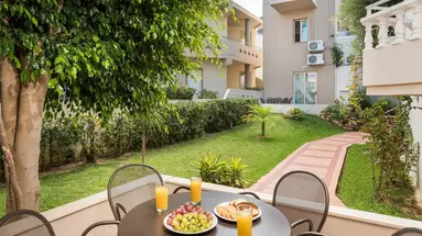 Elotis Suites