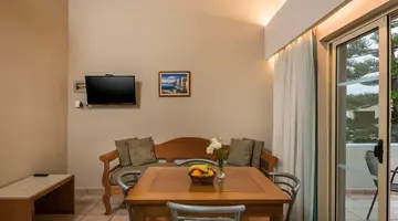 Elotis Suites