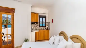 Elounda Alikes Suites & Studios