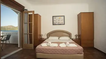 Elounda Alikes Suites & Studios