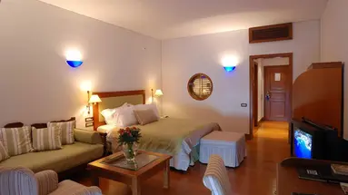 Elounda Beach Resort & Villas