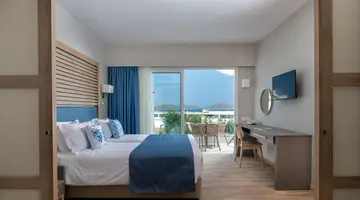 Elounda Breeze Resort