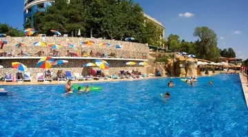 Elpida Beach