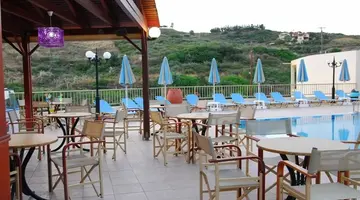 Elpis Apartments