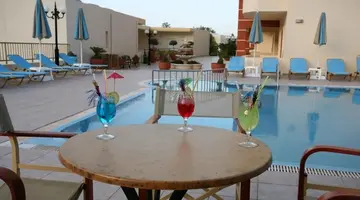 Elpis Apartments
