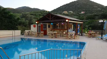 ELPIS STUDIOS AND APARTMENTS