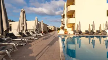 ELPIS STUDIOS AND APARTMENTS