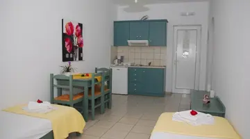 ELPIS STUDIOS AND APARTMENTS