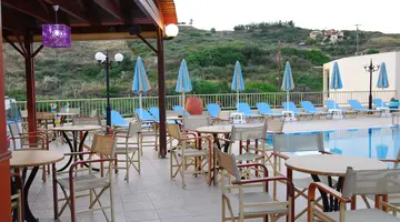 ELPIS STUDIOS AND APARTMENTS