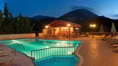 ELPIS STUDIOS AND APARTMENTS