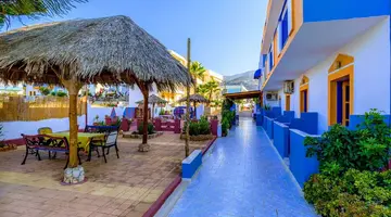 Eltina Apartments