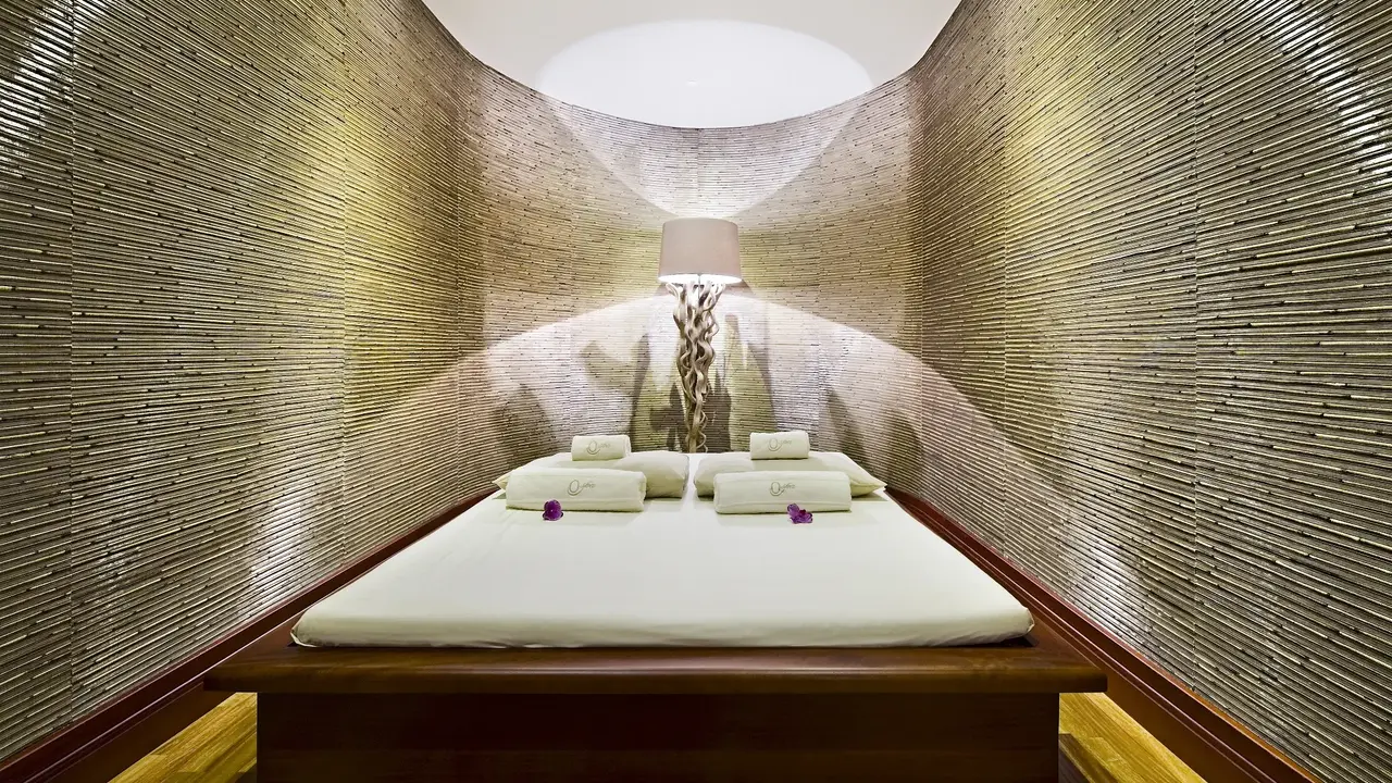 ELYSIUM HOTEL
