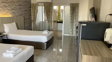 Embryo Hotel
