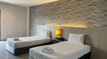 Embryo Hotel