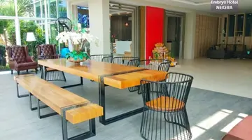 Embryo Hotel