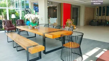 Embryo Hotel