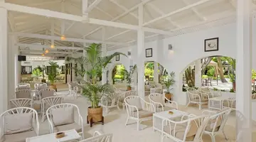 Embudu Village Resort