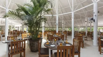 Embudu Village Resort