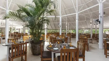 Embudu Village Resort