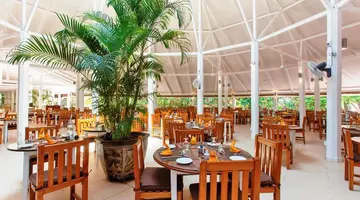 Embudu Village Resort