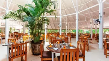 Embudu Village Resort