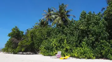 Embudu Village