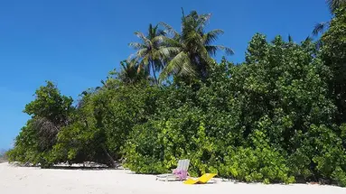 Embudu Village