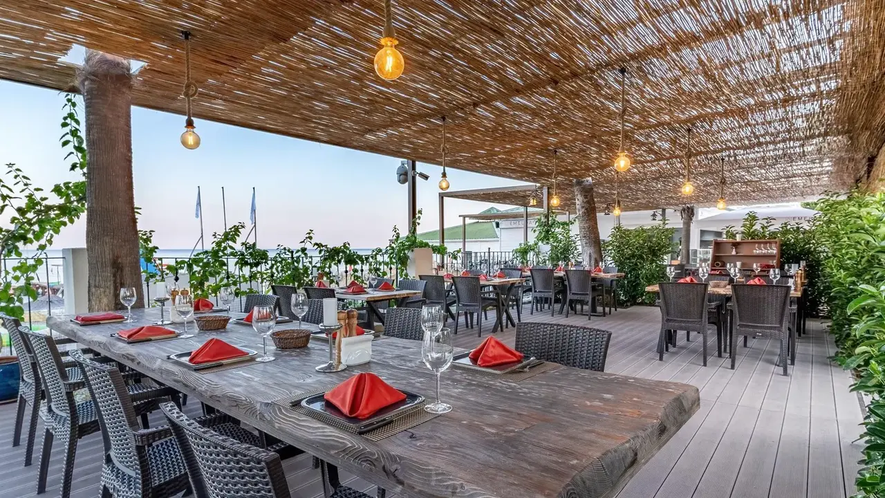 Emelda Sun Club
