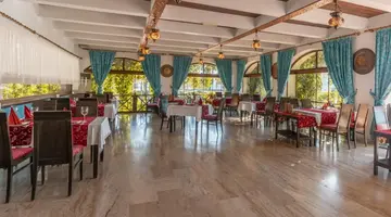 Emelda Sun Club