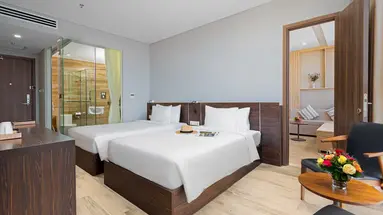 EMERALD BAY HOTEL & SPA