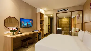 EMERALD BAY HOTEL & SPA