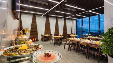 EMERALD BAY HOTEL & SPA