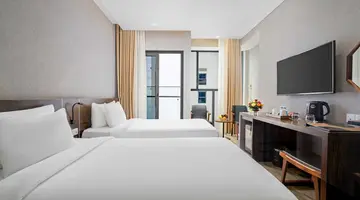 EMERALD BAY HOTEL & SPA