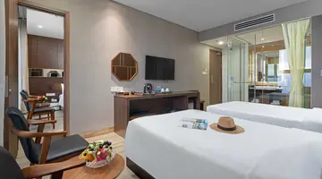 EMERALD BAY HOTEL & SPA