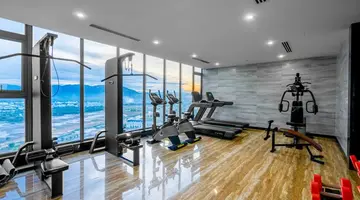 EMERALD BAY HOTEL & SPA