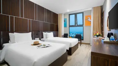 EMERALD BAY HOTEL & SPA