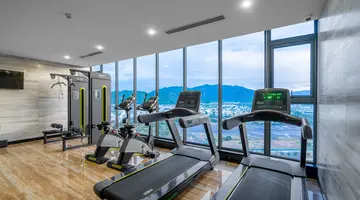 EMERALD BAY HOTEL & SPA