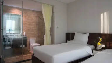 EMERALD BAY HOTEL & SPA
