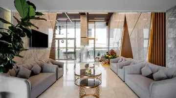 EMERALD BAY HOTEL & SPA