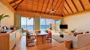 Emerald Faarufushi Resort and Spa