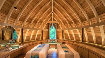 Emerald Faarufushi Resort and Spa