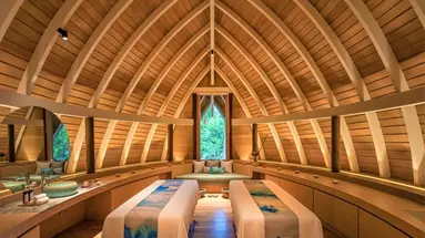 Emerald Faarufushi Resort and Spa