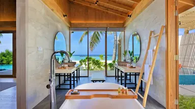 Emerald Faarufushi Resort and Spa